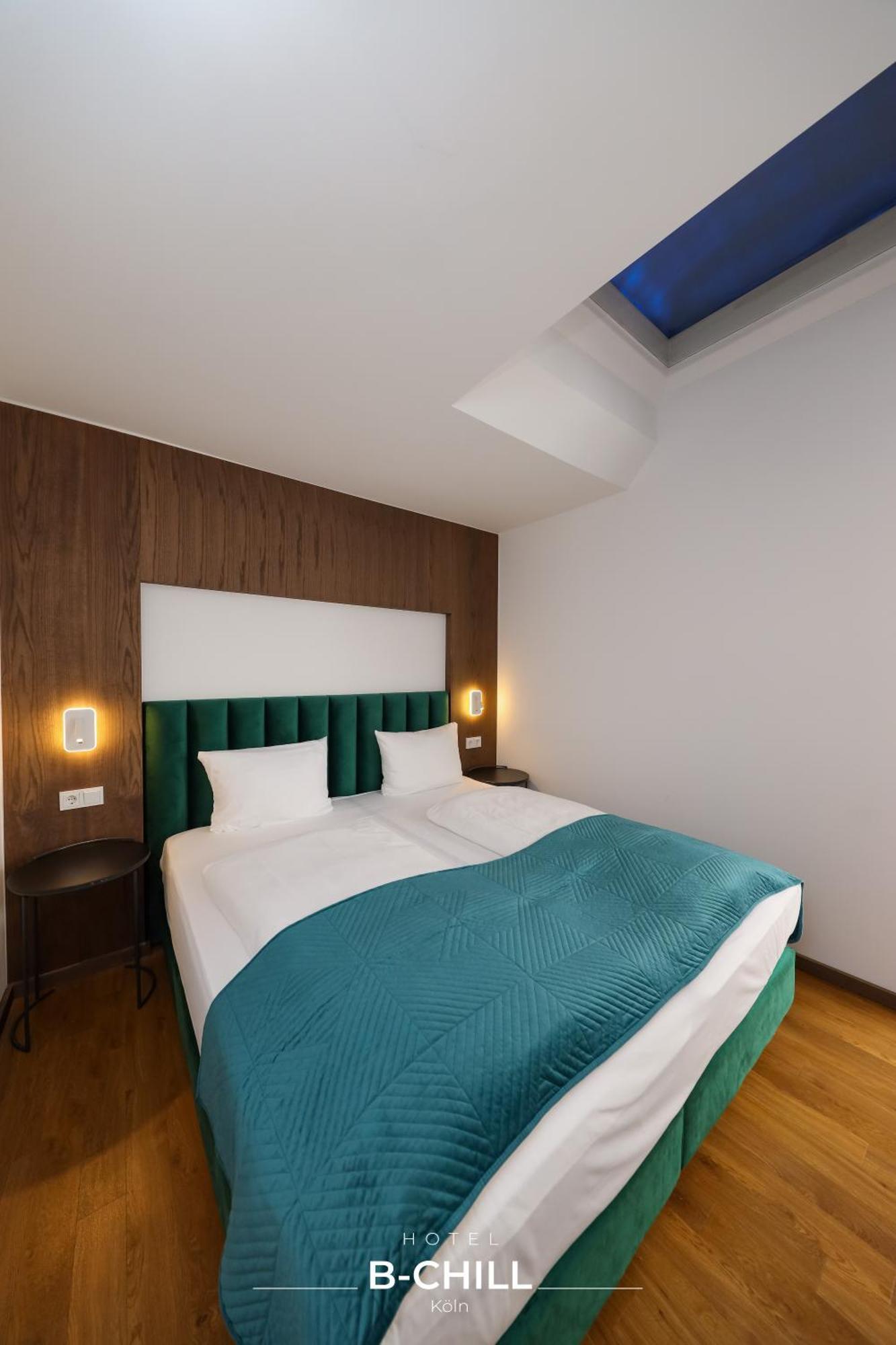 B-Chill Cologne Hotel Exterior photo